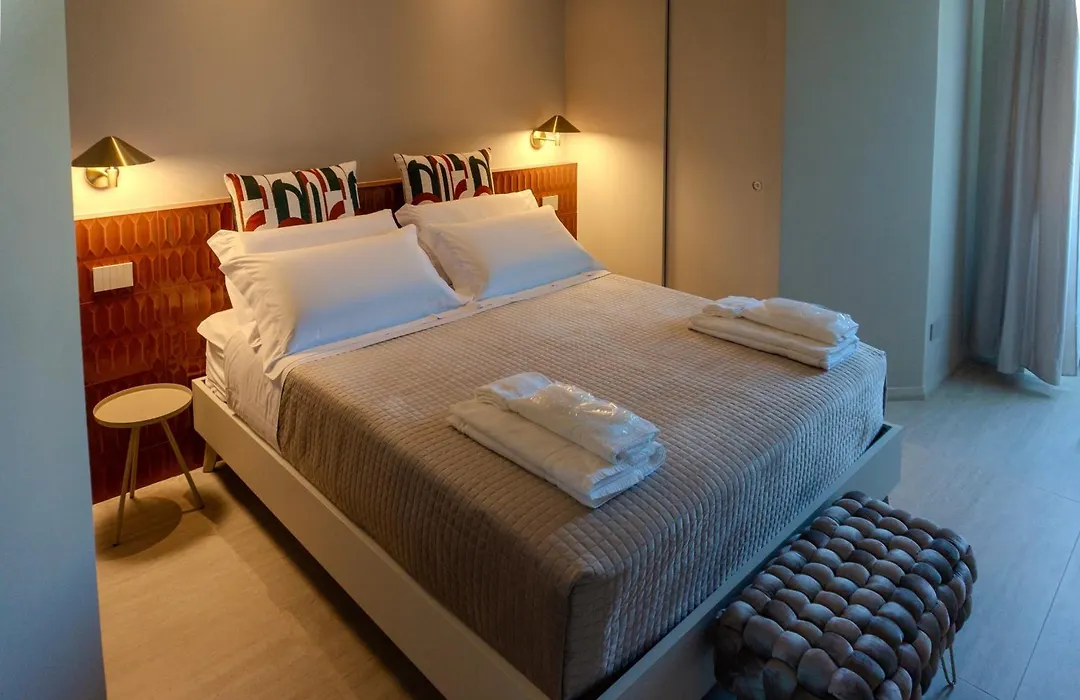 Alaya - New, Central & Luxury Apt In San Giovanni-1